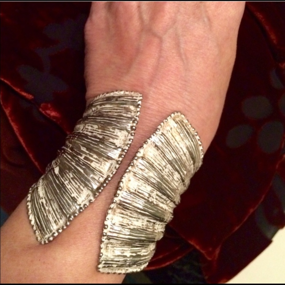 Vintage Shell Clamper Bracelet